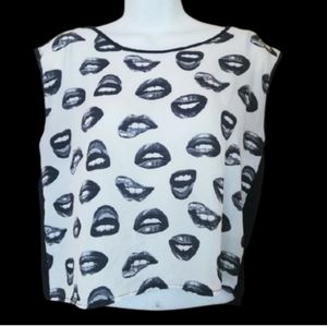 3/$50- Boxy Chiffon Sleeveless "Lips" Top